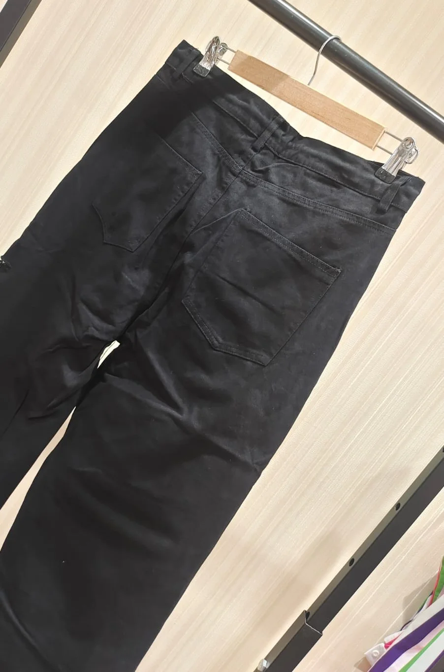 ModaFesta -black-ripped-denim 